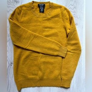 Lord & Taylor 100% Cashmere crewneck sweater, size medium, mustard color
